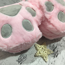 Load image into Gallery viewer, Black Pink Kawaii Claw Plush Slippers