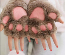 Load image into Gallery viewer, Cute Cat Paw Plush Mitten